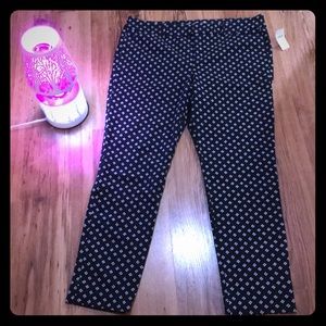 Old Navy, pixie, mid-rise, size 12. NWT